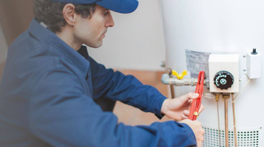 Expert burst pipe repair services in Castroville, TX